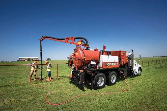 Setting your Sights: Ditch Witch Vacuum Excavators | Utility Contractor ...
