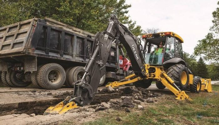 The 10 Most Important Pieces of Heavy Construction Companies Need
