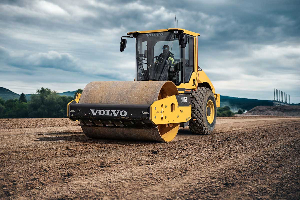 Volvo SD115 soil compactor